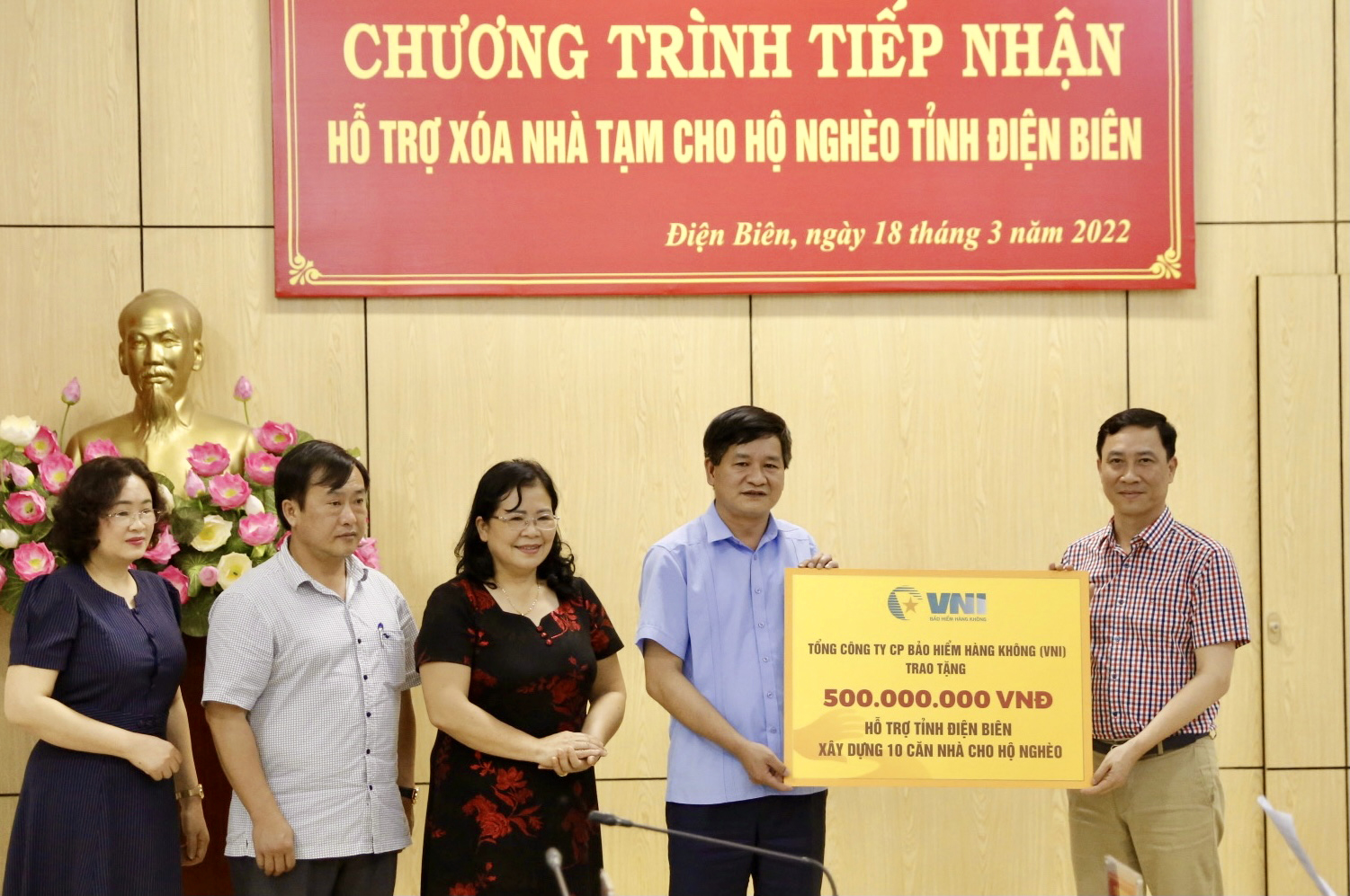 VNI ủng hộ Tỉnh Điện Biên 500 triệu đồng xây nhà cho hộ nghèo